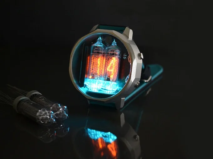 N186 NIXIE WATCH