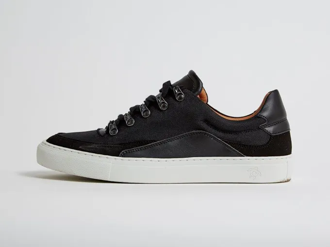 Ocean Refresh Sneakers
